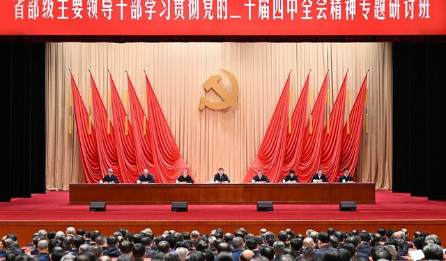 Xi’den 15. Beş Yıllık Plan için sağlam bir başlangıç yapılması çağrısı