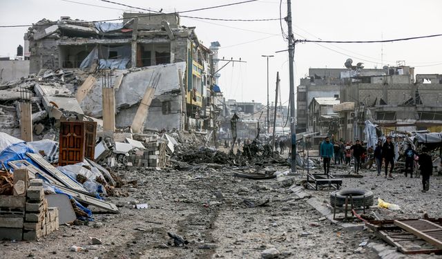 Ateşkes İsrail'in saldırılarını durduramıyor: Gazze'de yıkım sürüyor