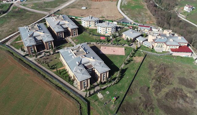 Sakarya’da kadın cezaevinde yangın: 11 hükümlü hastaneye kaldırıldı