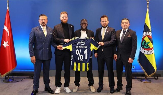 İstanbul’a indi, büyük transfer tamamlandı: Kante’den Fenerbahçe için ilk açıklama