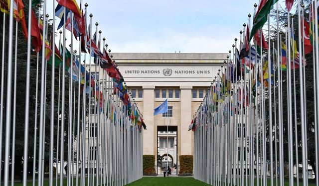 Çin, İran’da 168 kız çocuğunun öldürüldüğü saldırıyı kınadı!