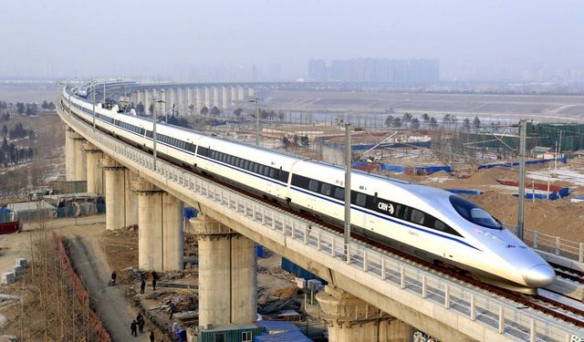 Çin - KDHC yolcu treni hattı 6 yıl sonra yeniden hizmete giriyor