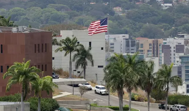 ABD’nin Venezuela Büyükelçiliği 7 yıl sonra yeniden açıldı