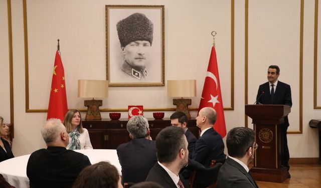Türkiye'nin Pekin Büyükelçiliğinde iftar programı düzenlendi