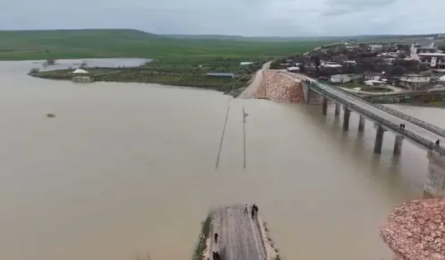 Diyarbakır’da sağanak sonrası Ambar Çayı taştı