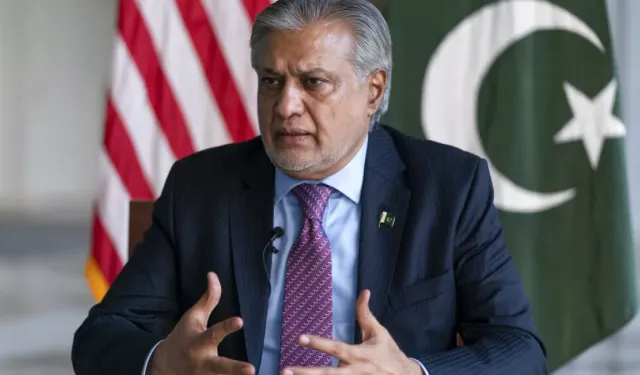 Pakistan arabulucu olduğunu doğruladı: Türkiye de var!