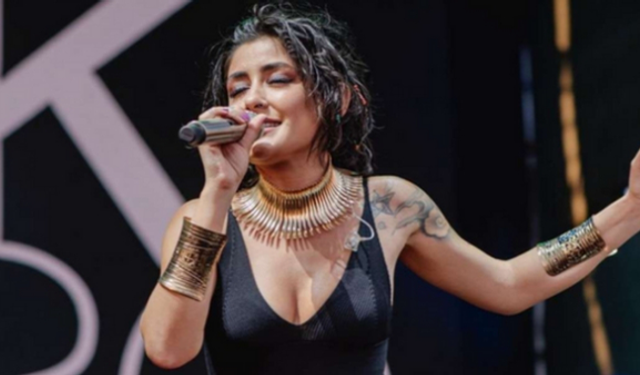 Melek Mosso'nun tatilde paylaştığı video neden gündem oldu? Melek Mosso karpuz olayı nedir?