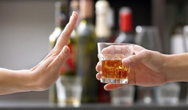 Çarpıcı araştırma ortaya koydu: Alkol sandığınızdan çok daha fazla kanser yapıyor