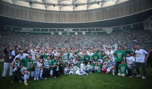 Bursaspor şampiyon: 4 yıl sonra 1. Lig'de