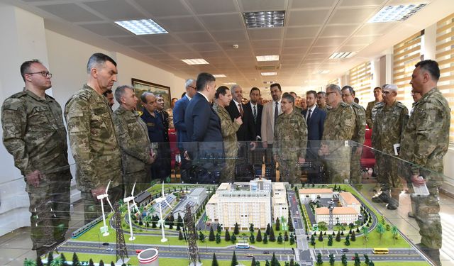 Genelkurmay Başkanı, NATO tatbikatını izledi