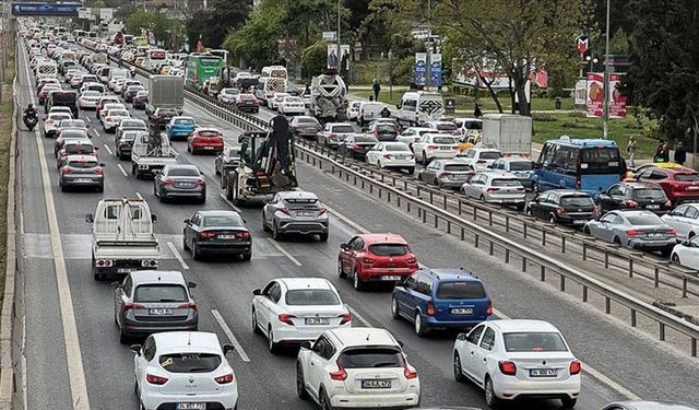 İstanbul'da trafik yoğunluğu yüzde 83'e ulaştı