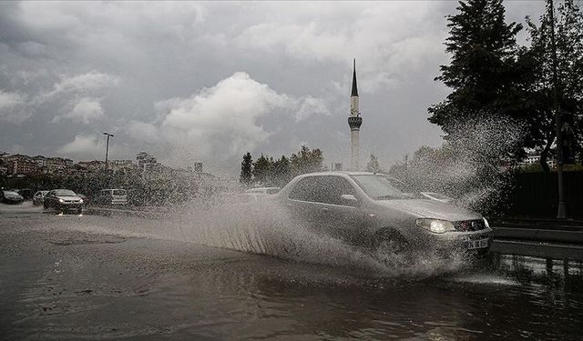 İstanbul Valiliği’nden uyarı: Akşam başlıyor, kuvvetli yağış kapıda
