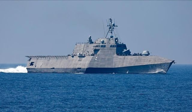 İran’dan ABD destroyerine 'vururuz' uyarısı! Gemi geri çekildi