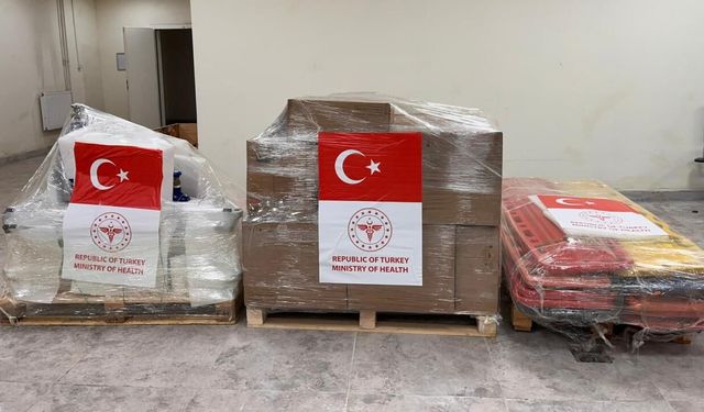 Türkiye'den İran'a tıbbi malzeme yardımı