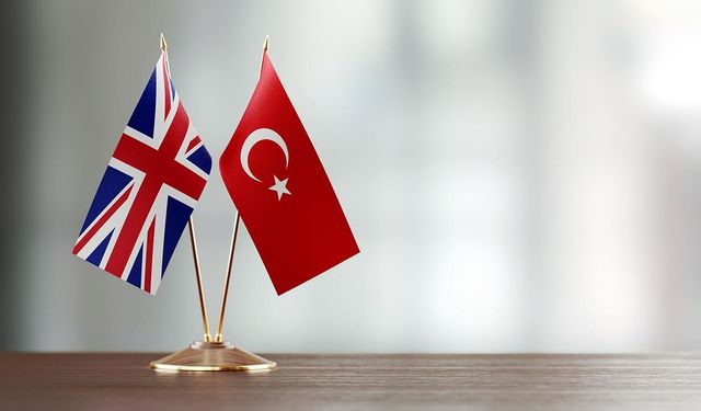Türkiye, İngiltere ile Stratejik Ortaklık Belgesi imzaladı