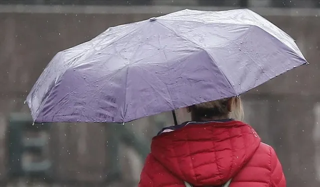 Meteoroloji’den kuvvetli sağanak uyarısı: İstanbul dahil