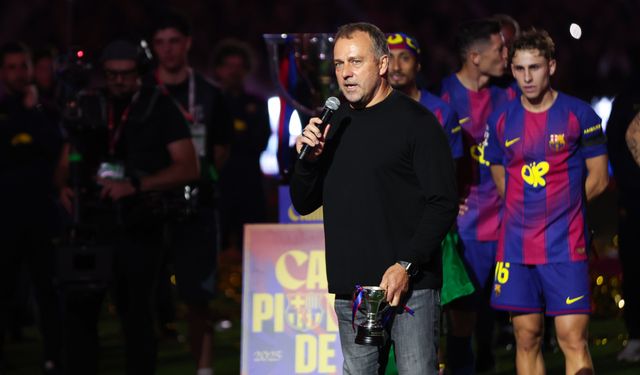Maç öncesi babasını kaybeden Flick: Barcelona'ya minnettarım