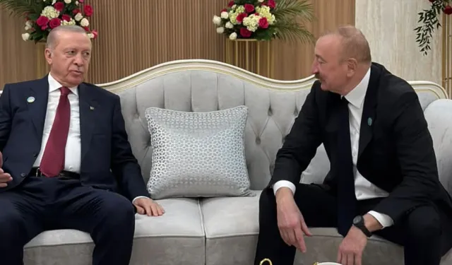 Erdoğan ve Aliyev Türkistan'da bir araya geldi