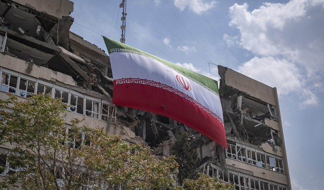 İran: 262 “vatan haini”nin evlerine el konuldu