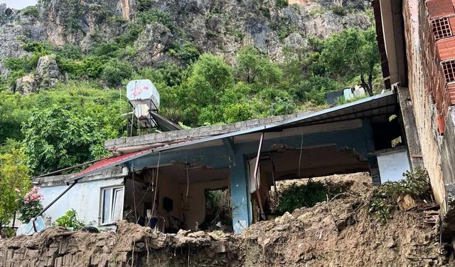 Hatay’da sağanak nedeniyle ev çöktü: 1 kişi hayatını kaybetti