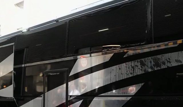 Hull City'nin takım otobüsü saldırıya uğradı