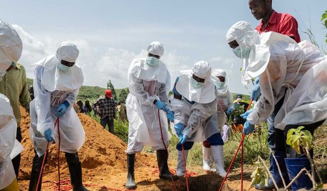DSÖ'den Ebola uyarısı: Kontrolden çıkma riski var!
