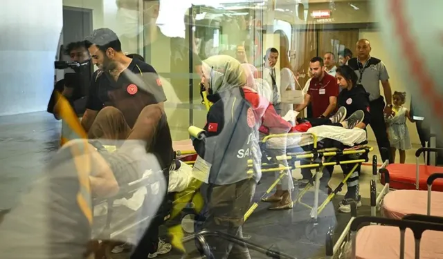 Gazze’den 3 hasta tedavi için Türkiye’ye getirildi
