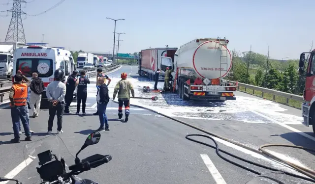 İstanbul'da trafik durma noktasına geldi: TEM'de Mahmutbey yönü kapandı