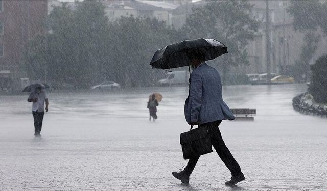 Meteoroloji’den İstanbul’a 3 saatlik sağanak uyarısı
