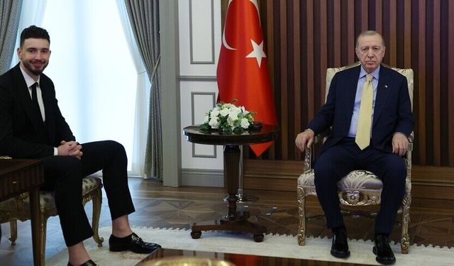 Cumhurbaşkanı Erdoğan, milli basketbolcu Alperen Şengün'ü kabul etti