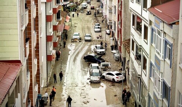 Samsun’daki sel felaketine 50 milyon liralık acil yardım