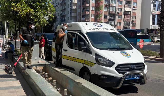 Antalya'da Yunan turist otel odasında ölü bulundu