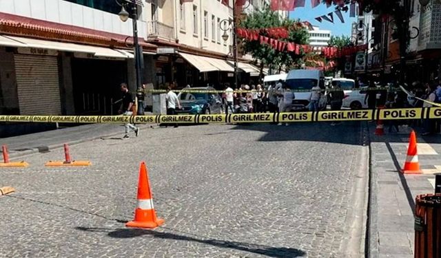 Diyarbakır'da Yapı Kredi şubesine silahlı saldırı