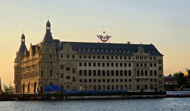 İskeleler kalktı, yıllar sonra göründü: İşte Haydarpaşa'nın yeni yüzü