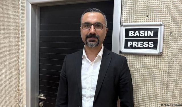 Gazeteci Alican Uludağ adli kontrol şartıyla serbest bırakıldı