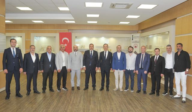 Çin'in Ankara Büyükelçisi Jiang, Trabzon Ticaret ve Sanayi Odasını ziyaret etti