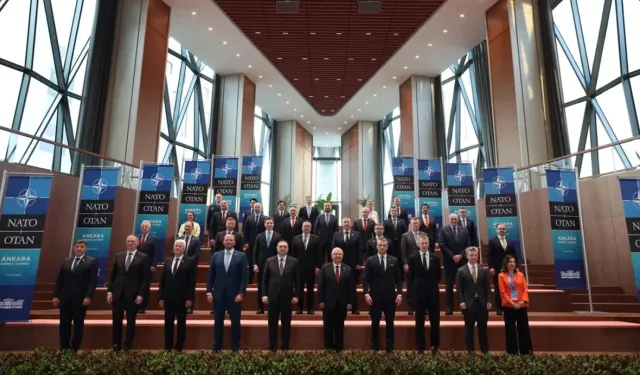 Ay Yıldız Karargahı NATO Savunma Bakanlarını ağırladı