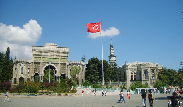 İstanbul Üniversitesinden İmamoğlu'nun iddialarına ilişkin açıklama
