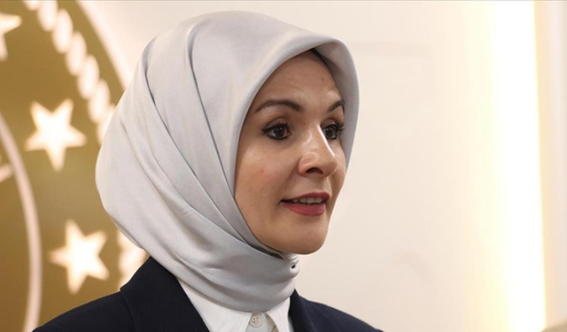 Bakan Göktaş, Grammy Ödülleri'nde oy kullanacak Büşra Kayıkçı'yı tebrik etti