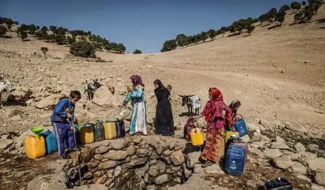 ABD İran'a saldırdı: 10 bin kişi susuz kaldı