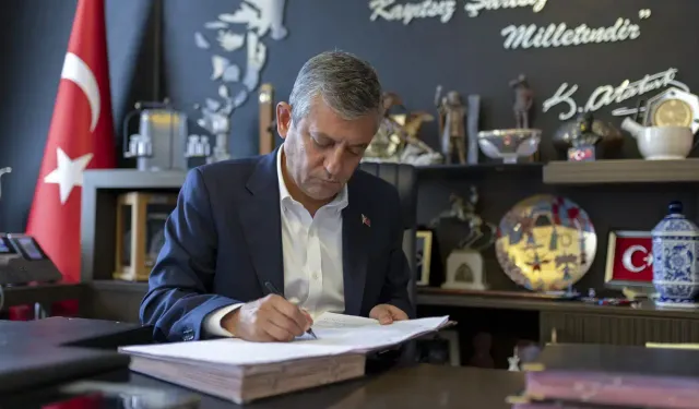 Özgür Özel CHP'den istifa etti: YENİ Parti'nin logosu belli oldu