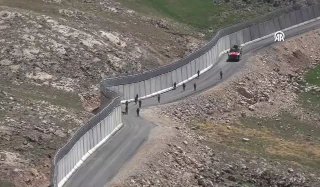 Türkiye-İran sınırına 6 kilometrelik 'çelik duvar'