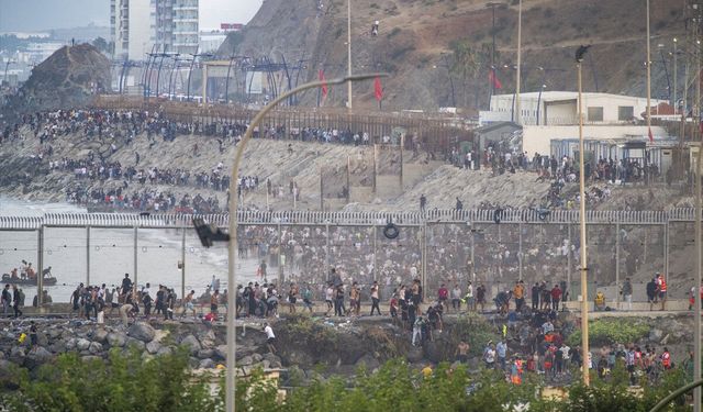 Fas’tan Sebte'ye göç akını: Batı’nın duvarları ve çifte standartlar