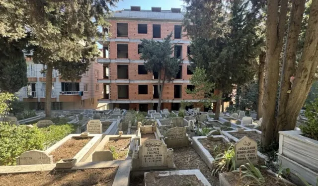 İstanbul’da mezarlık manzaralı sıfır daireler: Mezarlarla iç içe inşa edildi