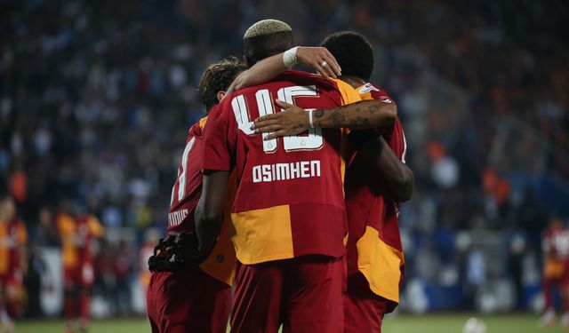 Osimhen yıldızlaştı Galatasaray Erzumspor'u 4-0'la rahat geçti!