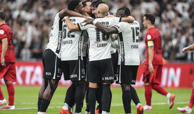 Beşiktaş Çorum FK'ya gol olup yağdı: Vlahovic hat-trick yaptı!