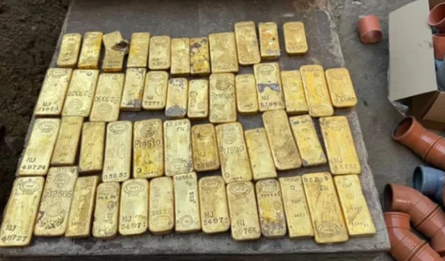 Tadilattaki binanın duvarında gizemli servet: 9 milyon avroluk altın bulundu