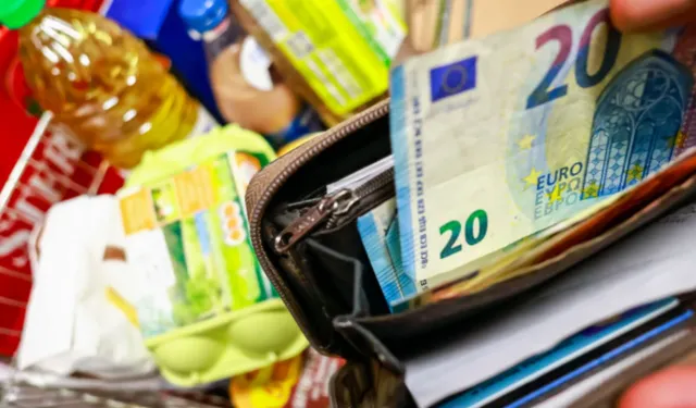 Petrol ve lojistik şoku Almanya’yı vurdu: Enflasyon 3’e dayandı