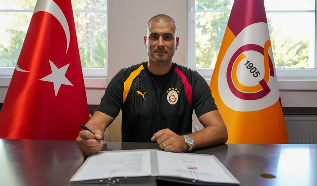 Eren Derdiyok yıllar sonra Galatasaray'a teknik sorumlu olarak döndü