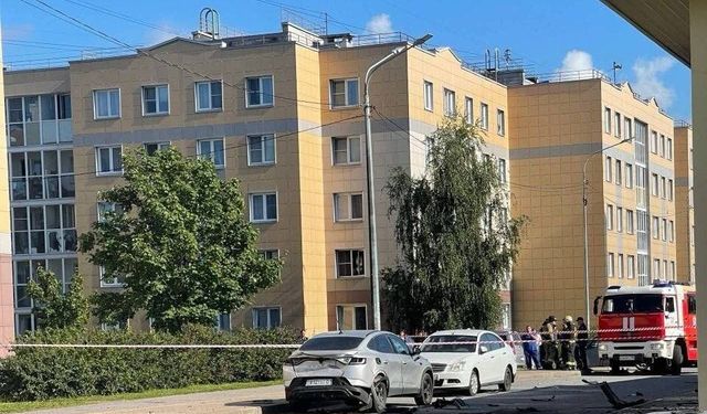 St. Petersburg'da Rus yarbayın aracında patlama: 1 ölü, 1 ağır yaralı